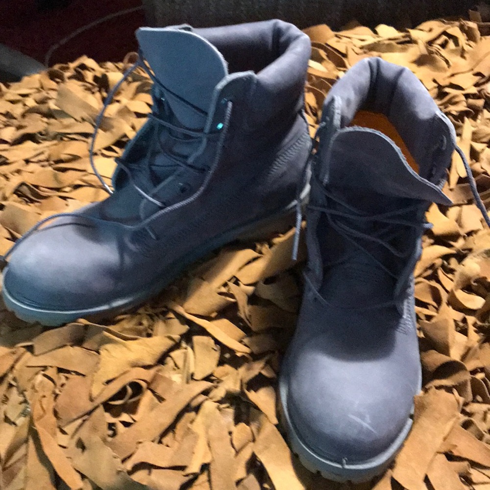 Women’s Timberland blue boots.